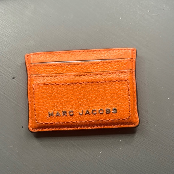 Marc Jacobs Orange Key Card Holder Vibrant Leather Accessory - Picture 1 of 2